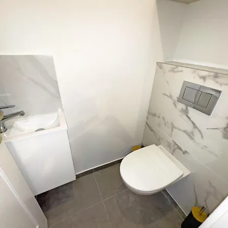 Center Massena Apartman *