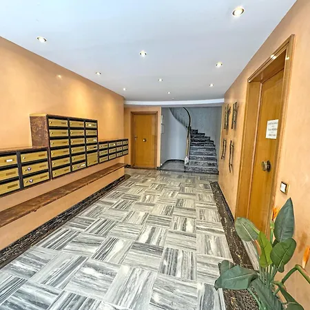 Center Massena Apartment